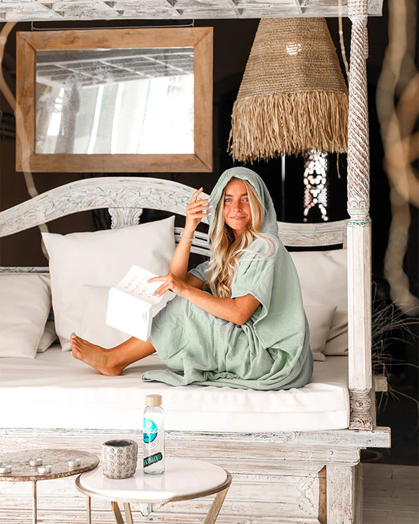 Terra Hooded Poncho Sage - Image 7