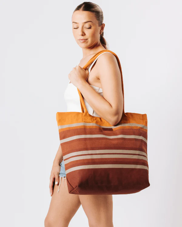 Medan Beach Tote - Image 4