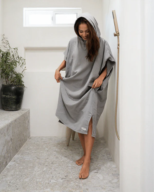Terra Hooded Poncho Grey - Image 7